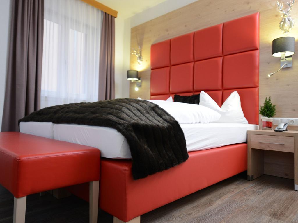 Land-Gut Hotel Zum Loewen Garni Marktheidenfeld Phòng bức ảnh