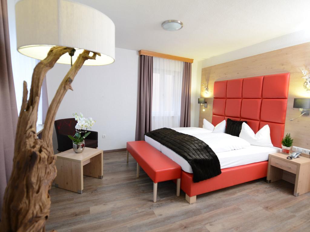 Land-Gut Hotel Zum Loewen Garni Marktheidenfeld Phòng bức ảnh