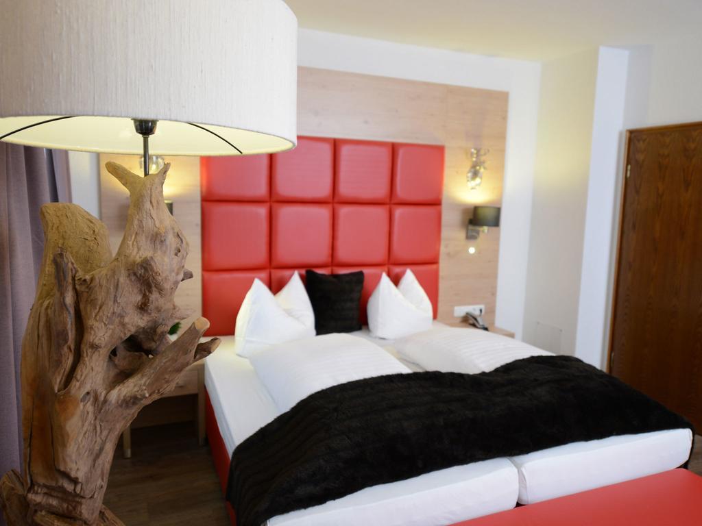 Land-Gut Hotel Zum Loewen Garni Marktheidenfeld Phòng bức ảnh